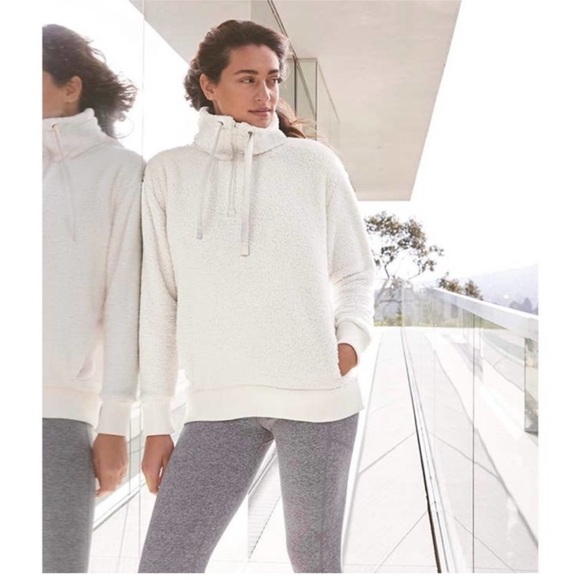 Athleta Talus Sherpa Cream/Ivory Pullover Sweatshirt Teddy Jacket Cozy Sz Large - Picture 9 of 9